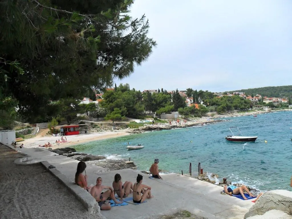 Apartment In Okrug Gornji With Seaview, Terrace, Air Condition, Wifi Trogir