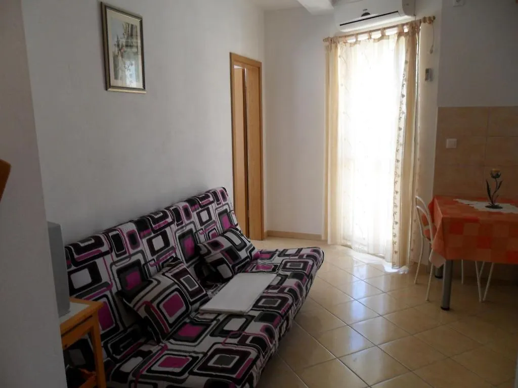 Apartment In Okrug Gornji With Seaview, Terrace, Air Condition, Wifi Trogir
